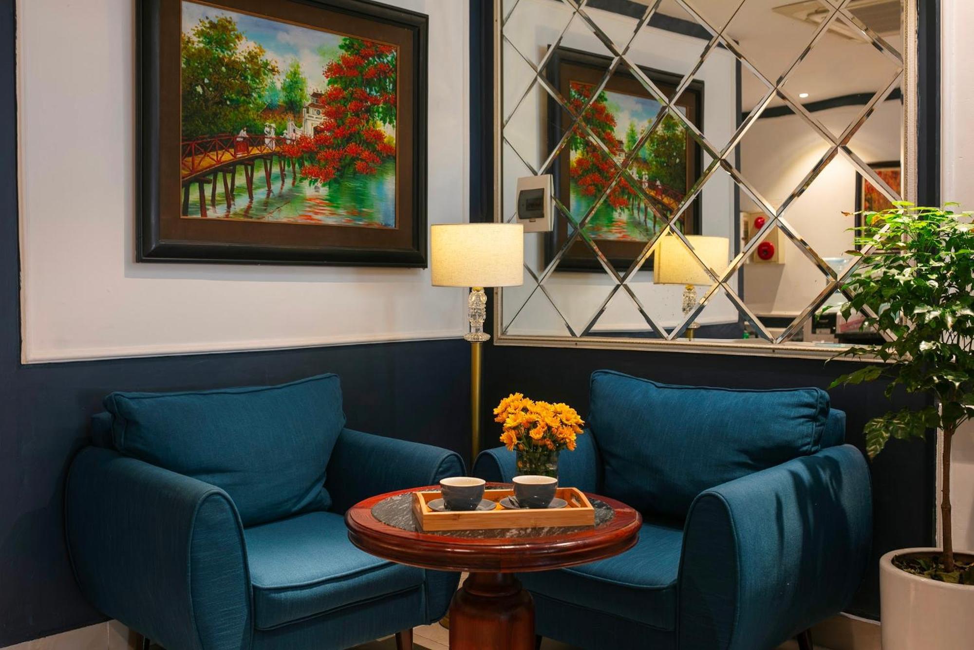 Delica Premium Hotel 4*